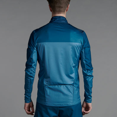 studiophoto of the running jacket 